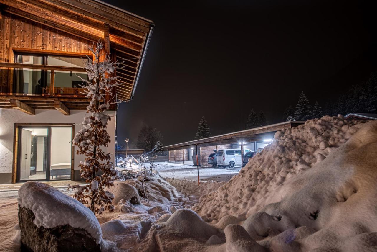 Chalet's DAS DORF Wald im Pinzgau Buitenkant foto